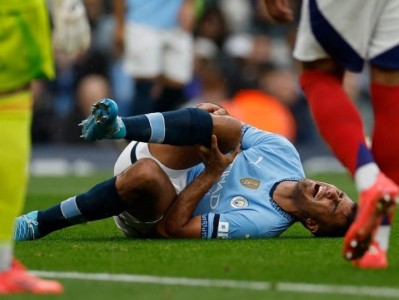 Rodri chấn thương nặng, Man City lo sốt vó