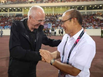 HLV Park Hang Seo tưởng nhớ cố HLV Sven-Goran Eriksson