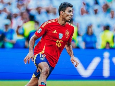 Rodri 'rất lực' khi đối đầu với Pháp tại bán kết Euro 2024