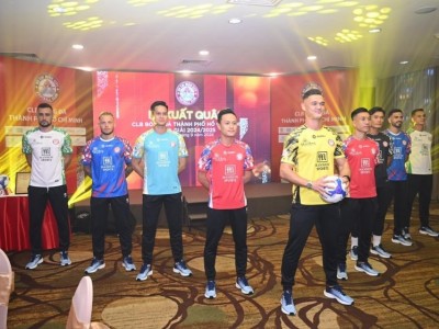 Sở hữu 3 cầu thủ Việt kiều, CLB TP.HCM tự tin tại V-League