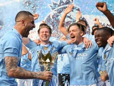 Man City nhận án phạt nặng từ Ngoại hạng Anh