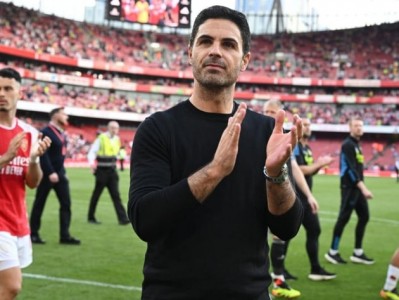 HLV Mikel Arteta đáp trả cầu thủ Man City