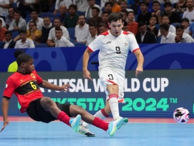 Đại diện châu Á thắng trận 10 bàn ngay lần đầu dự World Cup