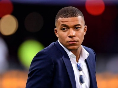 Mbappe 'đòi nợ' PSG, nhờ các tổ chức vào cuộc