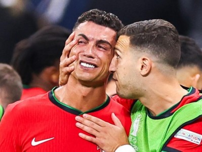 Ronaldo: 'Tôi sẽ khóc rất nhiều khi...'