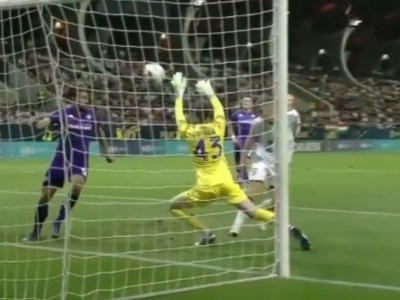 'Thánh Tôn' De Gea tái xuất, gánh Fiorentina dự cúp C3