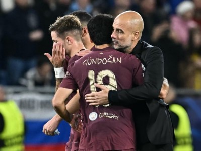 Pep Guardiola ca ngợi 'kép phụ của Rodri' sau chiến thắng tại C1