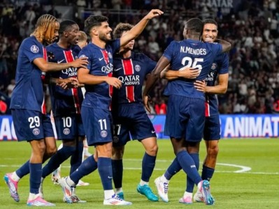 PSG thăng hoa hậu Mbappe, Real Madrid vẫn loay hoay tìm công thức