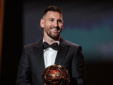 Top 10 VĐV xuất sắc nhất thế kỷ 21: Messi top 3, Ronaldo 'mất hình'