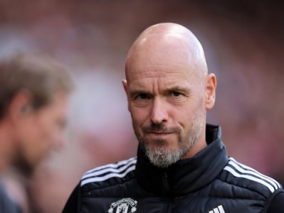 HLV Ten Hag: 'MU phải thắng mọi trận đấu'