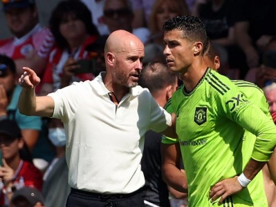 'Đá xoáy' Ten Hag, Ronaldo khẳng định vai trò tại các đội bóng