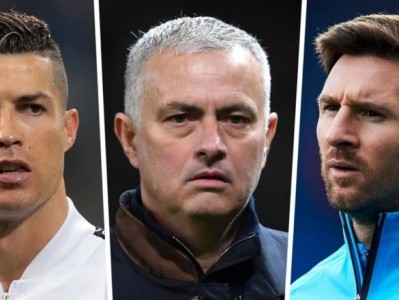 Gạch tên Ronaldo, HLV Mourinho chỉ thẳng 3 cầu thủ xuất sắc nhất