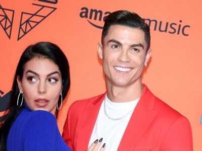 Tại sao Ronaldo 'chưa chịu' kết hôn với Georgina?