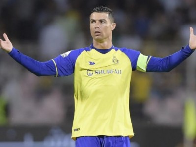 Ronaldo bất ngờ bị Al Nassr loại khỏi trận ra quân AFC Champions League